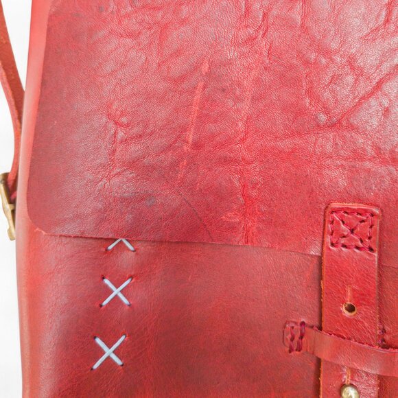 Embrazio Revival Small Handmade Leather Backpack – Red - Picture 5 of 16